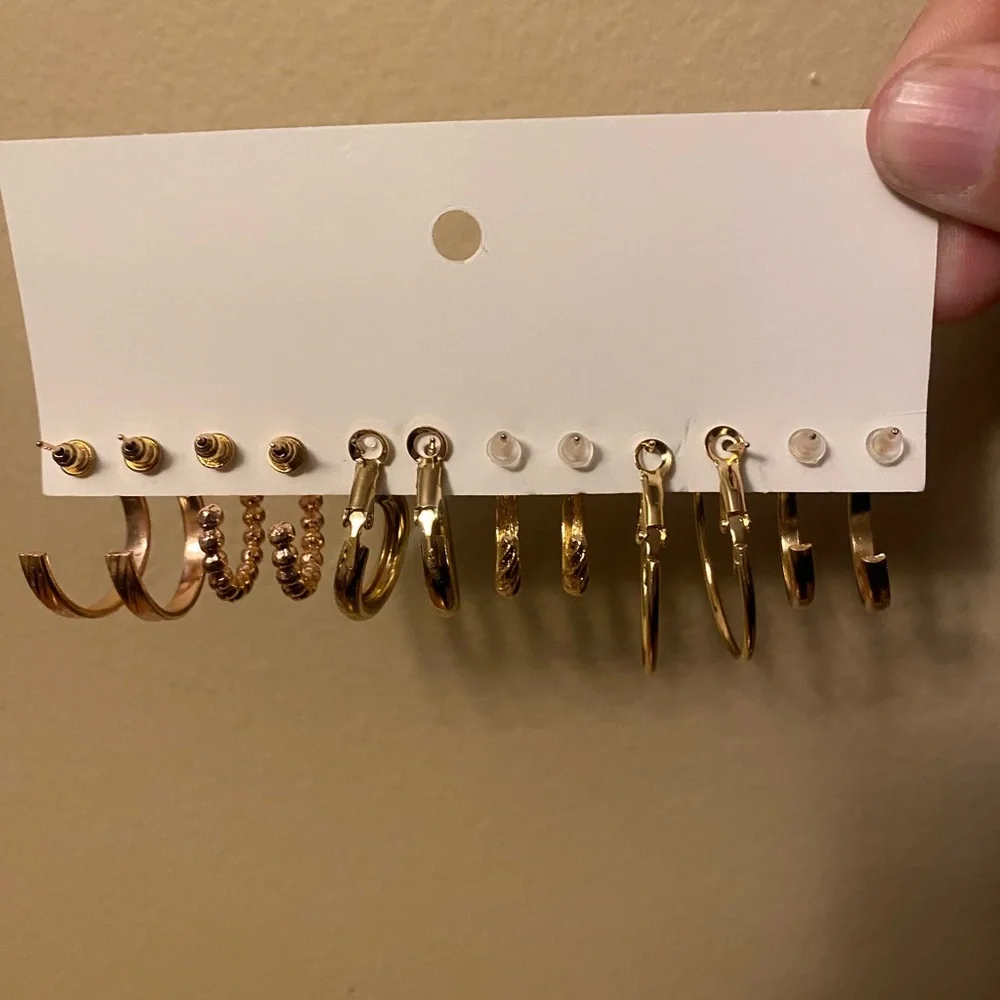 NEW fashion earrings set